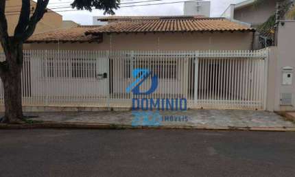 Excelene imóvel a venda na Rua Nacib Cury, Bairro Mercês.