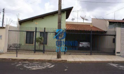 Casa com 3 quartos à venda na Rua Pierre Elias Guimarães, Jardim Amélia, Uberaba