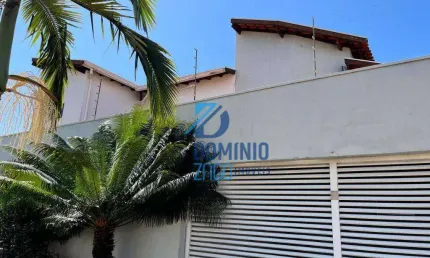 Casa com 3 suítes à venda, 231 m² por R$ 900.000 - Dom Eduardo - Uberaba/MG