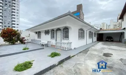 Casa com 3 quartos para alugar na rua pedro cunha, 49, kobrasol, são josé por r$ 7.500