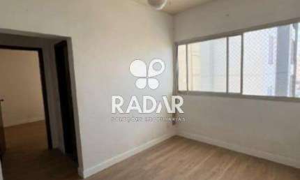 Apartamento à venda em Campinas, Vila Itapura, com 1 quarto, com 55 m², Edifício Dona Stella