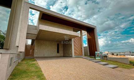 Casa à venda em Paulínia, Parque Brasil 500, com 4 suítes, com 208 m², Condomínio Club Santorini