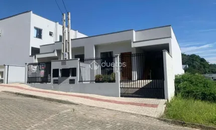 Casa com 3 dormitórios à venda, 78 m² por R$ 420.000,00 - Limeira - Brusque/SC