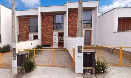 Casa com 2 dormitórios à venda, 75 m² por R$ 350.000,00 - Rio Branco - Brusque/SC