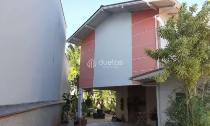Casa com 4 dormitórios à venda, 170 m² por R$ 750.000,00 - Santa Rita - Brusque/SC