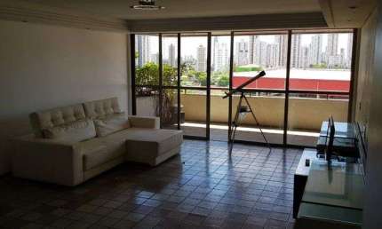 Apartamento amplo, super ventilado, na melhor localização da Tamarineira - Recife - PE