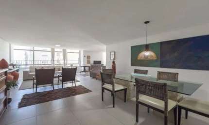 Apartamento com 220 metros quadrados e 4 quartos em Boa Viagem - Recife - PE