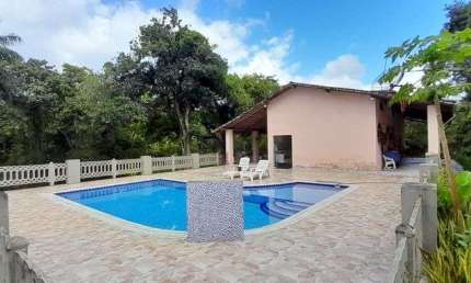 Propriedade com 20 mil metros quadrados na melhor localização de Aldeia!