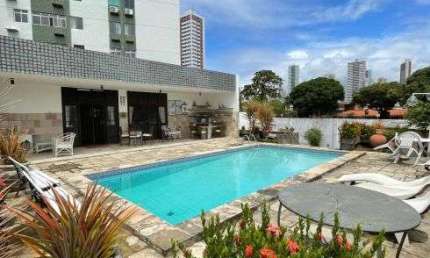 Com com 6 quartos e área de lazer com piscina e espaço gourmet na Encruzilhada - Recife - PE