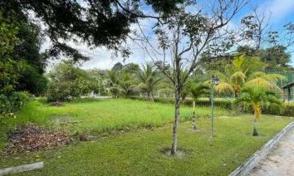 Terreno com 612 metros quadrados em condomínio com lazer completo em Aldeia - Camaragibe - PE