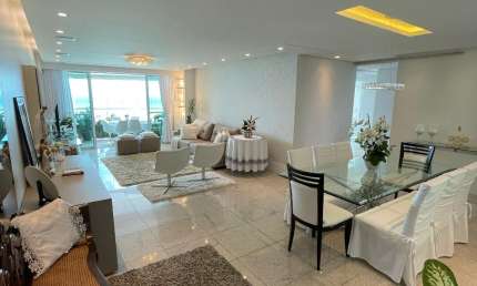 Apartamento de alto padrão na Avenida Boa Viagem com 190 m2, 4 quartos, sendo 4 suítes, em Recife/PE
