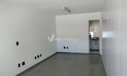 Sala comercial para alugar na Rua José Paulino, 416, Centro, Campinas, 52 m2 por R$ 700