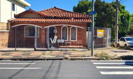 Casa com 3 quartos à venda na Rua Doze de Outubro, 409, Vila Santana, Valinhos, 163 m2 por R$ 980.000