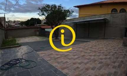 Casa com 3 quartos para alugar na Santa Terezinha, Belo Horizonte  por R$ 4.450