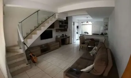 Casa com 2 quartos à venda na Santa Terezinha, Belo Horizonte  por R$ 480.000