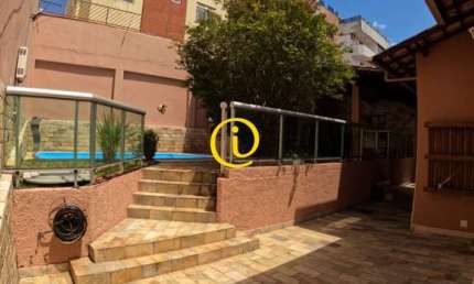 Casa com 3 quartos à venda no Castelo, Belo Horizonte  por R$ 1.800.000