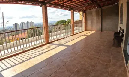 Casa com 3 quartos para alugar em Ouro Preto, Belo Horizonte  por R$ 3.200