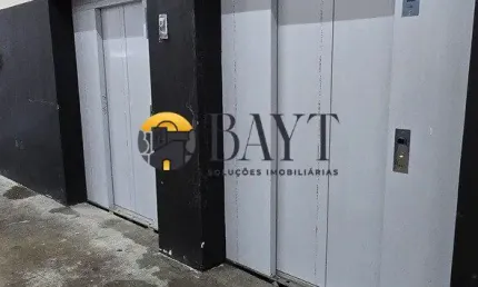 PRÉDIO COMERCIAL NOVO / COM 40 VAGAS / 7 ANDARES / ELEVADOR / DEPÓSITO