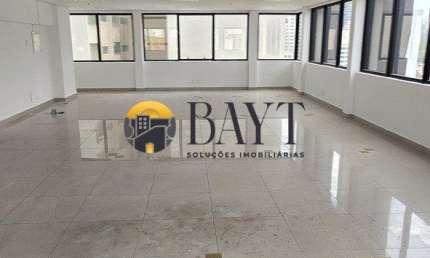 Sala Comercial / 186m2 / ao lado do Metrô/ 04 vagas / Hall de entrada