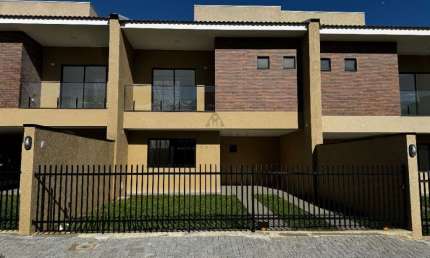 LINDO SOBRADO EM CONDOMINIO FECHADO NO BAIRRO OURO FINO