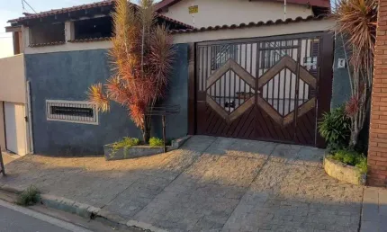 Casa com 3 quartos à venda no Jardim Simus, Sorocaba 