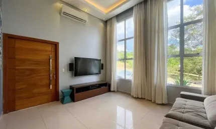 Casa a venda no Villaggio Milano–Casa Térrea com 3 Suítes e Energia Solar