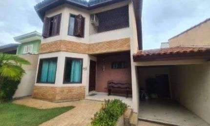 Casa Elegante em Condomínio Fechado – 3 Quartos, 254 m² – Sorocaba/SP