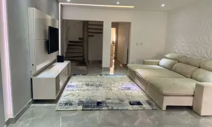 Sobrado Amplo e Versátil no Jd Paulistano - 272m² Construídos