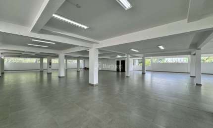 Ponto comercial com 1 sala para alugar no Ponta Aguda, Blumenau , 533 m2 por R$ 13.700