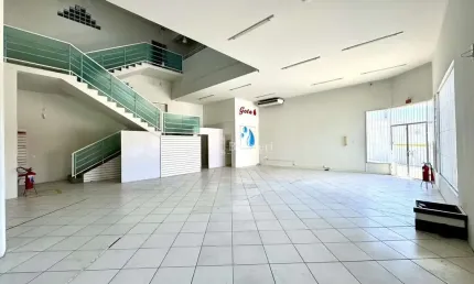 Barracão / Galpão / Depósito com 5 salas para alugar na Vila Nova, Blumenau , 770 m2 por R$ 19.000
