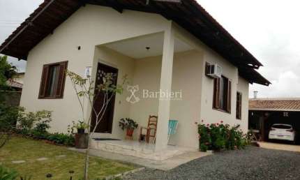 Casa com 2 quartos à venda no Santo Antônio, Balneário Piçarras , 183 m2 por R$ 750.000
