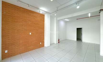 Sala comercial com 4 salas para alugar no Victor Konder, Blumenau , 100 m2 por R$ 4.500