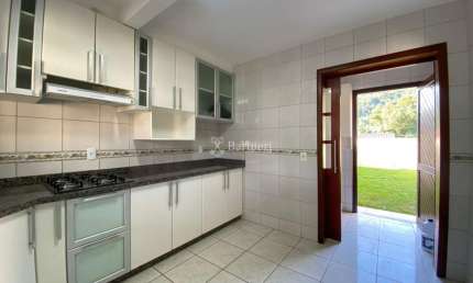 Casa com 3 quartos para alugar no Salto Weissbach, Blumenau , 108 m2 por R$ 3.500