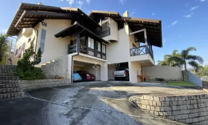 Casa com 5 quartos à venda no Itoupava Norte, Blumenau , 422 m2 por R$ 1.970.000