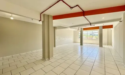 Ponto comercial com 3 salas para alugar em Água Verde, Blumenau , 187 m2 por R$ 4.500
