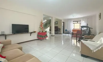 Casa com 4 quartos à venda no Itoupava Central, Blumenau , 304 m2 por R$ 900.000