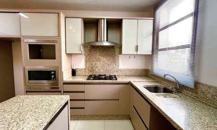Apartamento com 3 quartos para alugar no Jardim Blumenau, Blumenau , 246 m2 por R$ 5.500