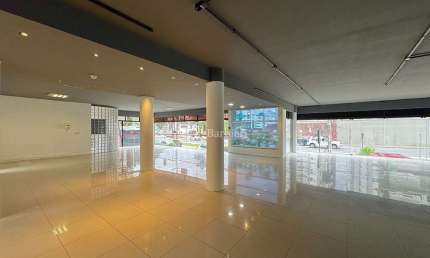 Sala comercial com 4 salas para alugar no Victor Konder, Blumenau , 340 m2 por R$ 14.800