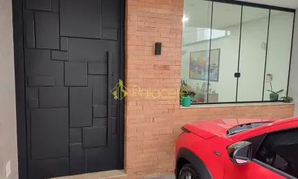 Casa à venda 3 Quartos, 2 Vagas, 180M², Esplanada Independência, Taubaté - SP