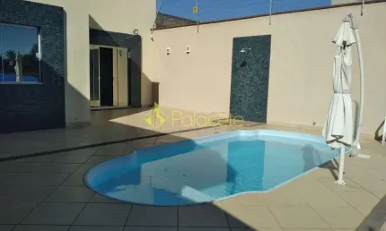 Casa à venda 3 Quartos, 2 Suites, 3 Vagas, 124M², Residencial Estoril, Taubaté - SP