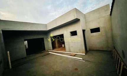 Casa à venda 3 Quartos, 1 Suite, 4 Vagas, 250M², Jardim Yassuda, Pindamonhangaba - SP