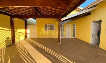 Casa à venda 4 Quartos, 2 Suites, 2 Vagas, 300M², Residencial Campo Belo, Pindamonhangaba - SP