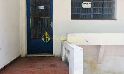 Casa com 3 quartos à venda no Centro, Aparecida 