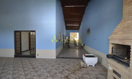 Casa à venda 2 Quartos, 1 Vaga, 220M², Chácara São Silvestre, Taubaté - SP