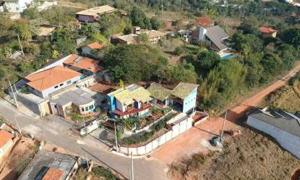 Casa à venda 3 Quartos, 1 Suite, 2 Vagas, 485M², Centro, Cunha - SP