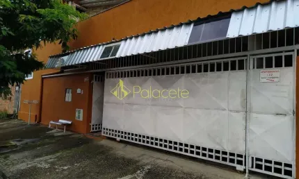 Casa à venda 5 Quartos, 2 Suites, 2 Vagas, 175M², Residencial Mombaça, Pindamonhangaba - SP