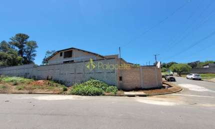 Casa à venda 3 Quartos, 2 Suites, 4 Vagas, Vitória Vale III, Pindamonhangaba - SP