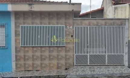 Casa à venda 2 Quartos, 1 Vaga, 175.5M², Campinho, Guaratinguetá - SP