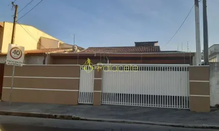 Casa à venda 3 Quartos, 1 Suite, 2 Vagas, 154M², Jardim Isabel, Taubaté - SP
