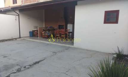 Casa à venda 3 Quartos, 1 Suite, 2 Vagas, 250M², Vila Suiça, Pindamonhangaba - SP